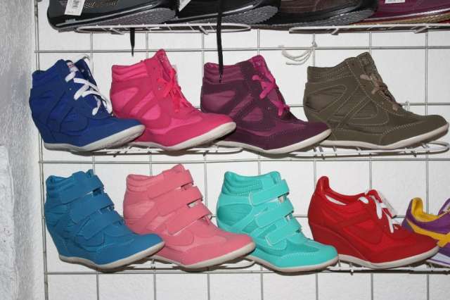 tenis panam con tacon