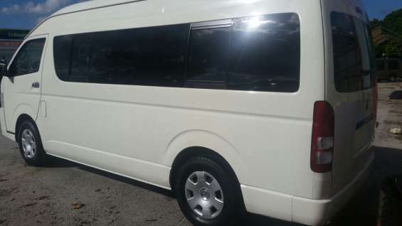 Тойота hiace 2013